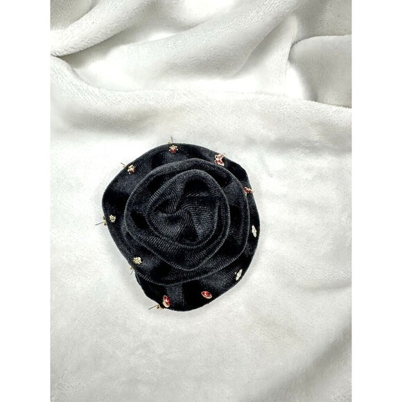 NEW Free People Rosette Stud Pack In Black Earrings Set Brooch Pin Boho Flower - Picture 1 of 6